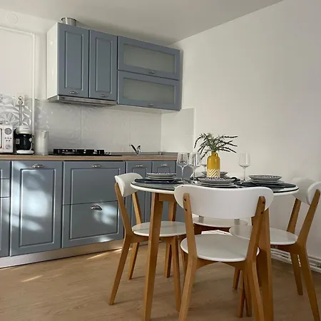 Aminah House Tatil Evi Köstence