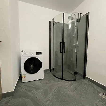 Aminah House コンスタンツァ